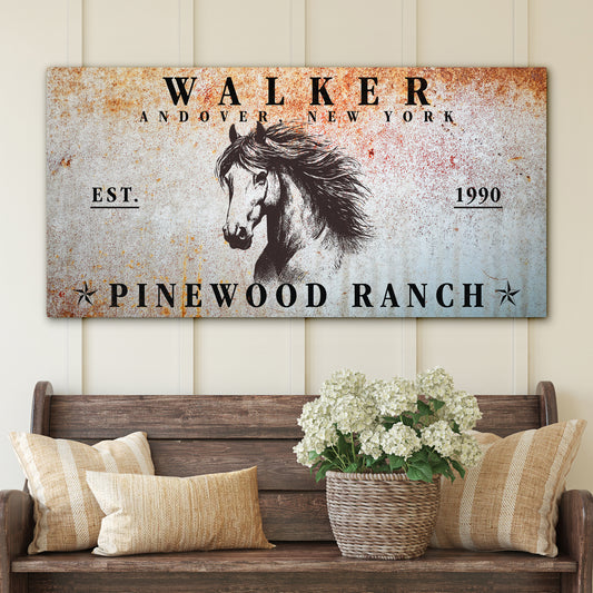Custom Farmhouse Sign with Family Name and Established Date – Personalized Cattle Ranch Wall Art, Rustic Horse and Ranch Decor, Western Country Farmhouse Kitchen or Living Room Decoration